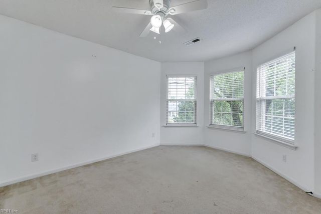 908 Andrews Xing, Smithfield, VA 23430