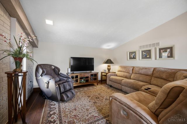 1774 NW Washington Boulevard, Hamilton, OH 45013