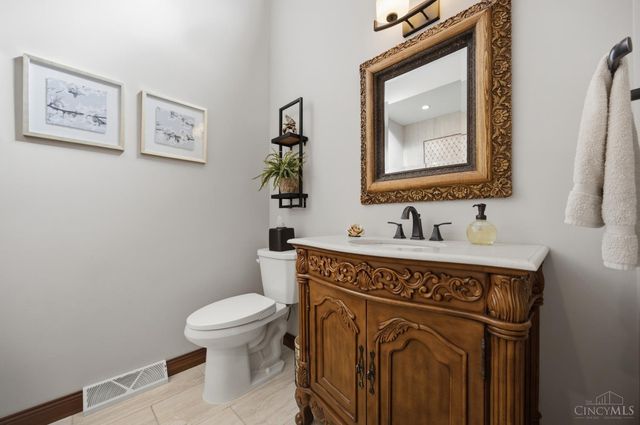 1774 NW Washington Boulevard, Hamilton, OH 45013