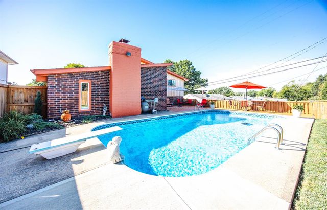 1774 NW Washington Boulevard, Hamilton, OH 45013