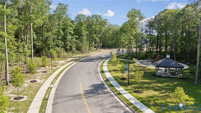 4119 Tuckmar Pond Dr, Moseley, VA 23120