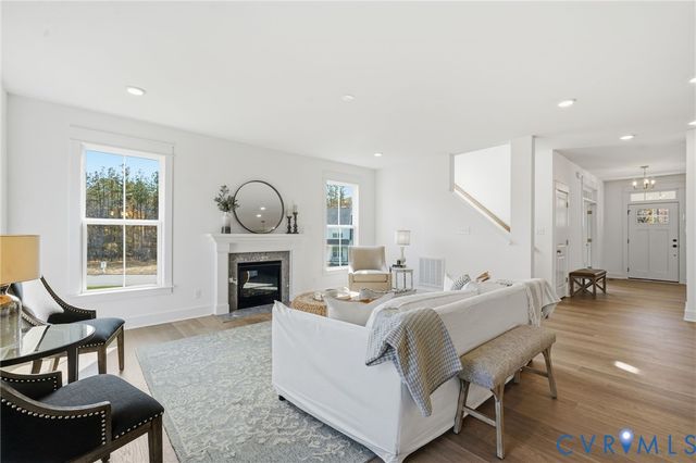 4119 Tuckmar Pond Dr, Moseley, VA 23120