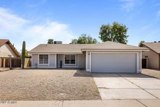 19 W PIUTE Avenue, Phoenix, AZ 85027