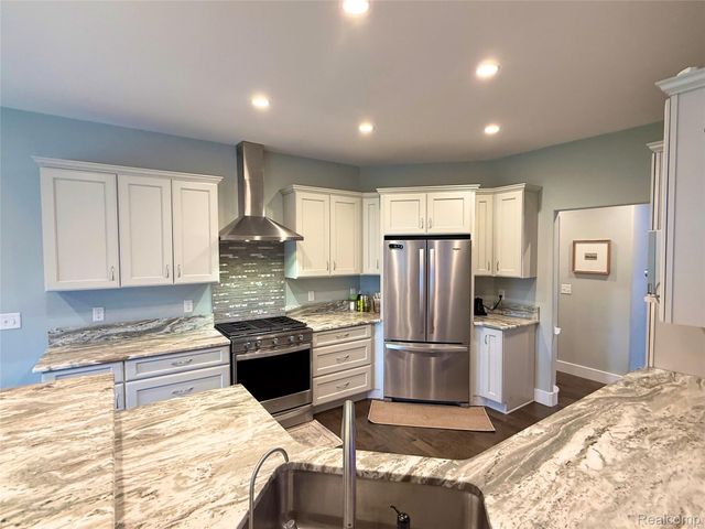 3510 Textile Road, Lodi Township, MI 48176