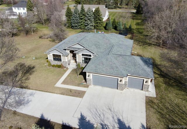 3510 Textile Road, Lodi Township, MI 48176