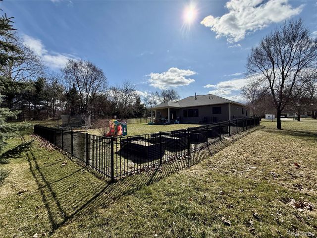 3510 Textile Road, Lodi Township, MI 48176