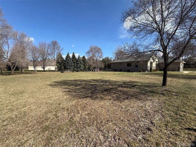 3510 Textile Road, Lodi Township, MI 48176
