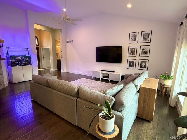 3510 Textile Road, Lodi Township, MI 48176