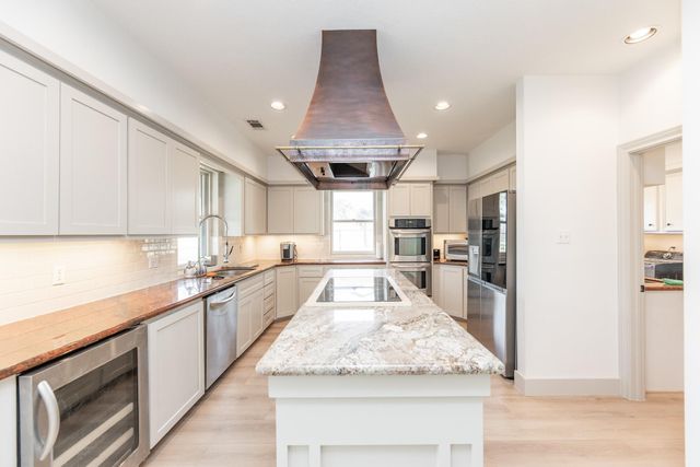 4611 Diamond Springs Drive, Missouri City, TX 77459