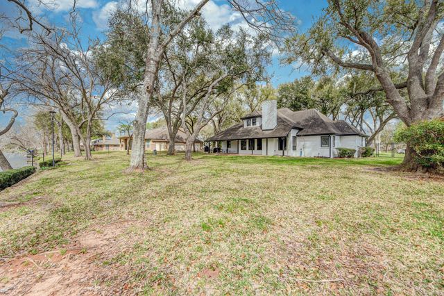 4611 Diamond Springs Drive, Missouri City, TX 77459