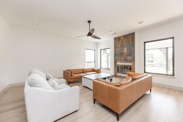 4611 Diamond Springs Drive, Missouri City, TX 77459