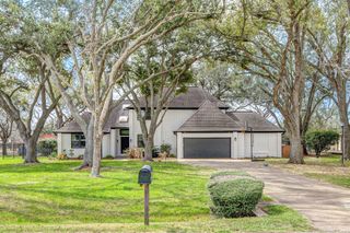 4611 Diamond Springs Drive, Missouri City, TX 77459