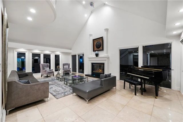 16221 Elisa, Encino, CA 91436