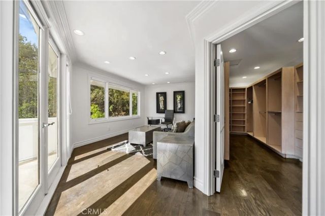 16221 Elisa, Encino, CA 91436