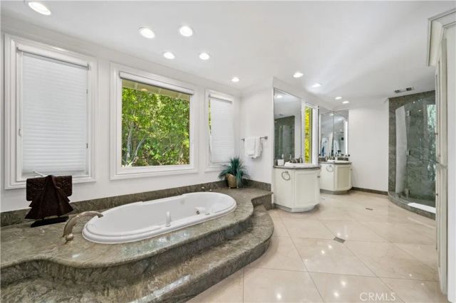 16221 Elisa, Encino, CA 91436