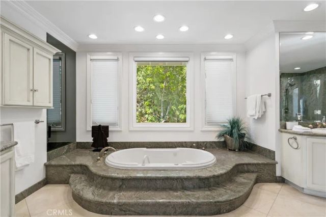 16221 Elisa, Encino, CA 91436