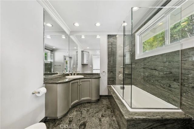 16221 Elisa, Encino, CA 91436