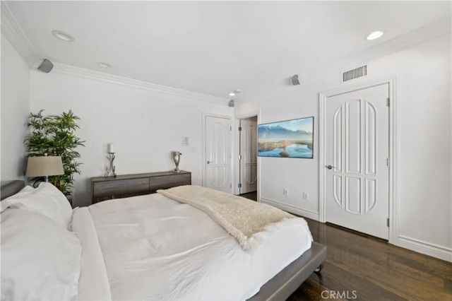 16221 Elisa, Encino, CA 91436