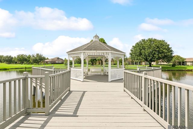 5491 Green Park Dr, Gonzales, LA 70737