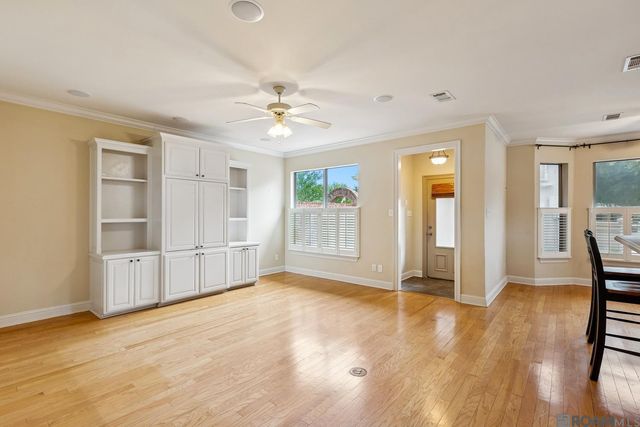 5491 Green Park Dr, Gonzales, LA 70737