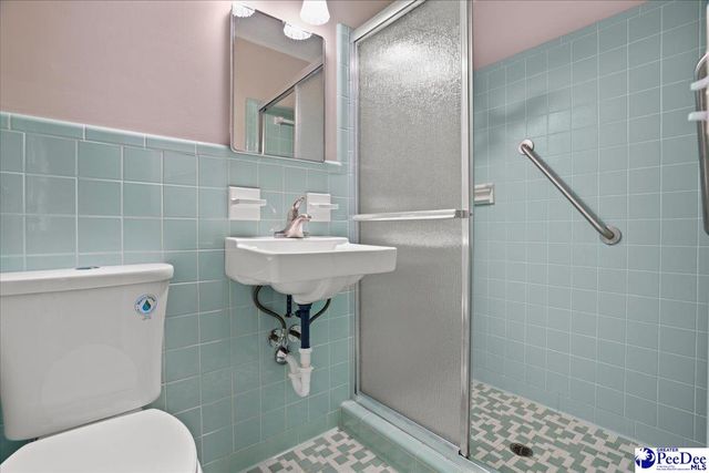 2702 Juniper Rd., Florence, SC 29501