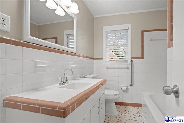 2702 Juniper Rd., Florence, SC 29501