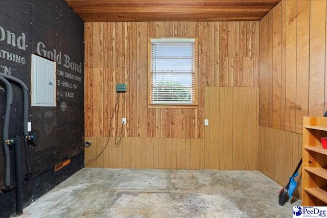 2702 Juniper Rd., Florence, SC 29501