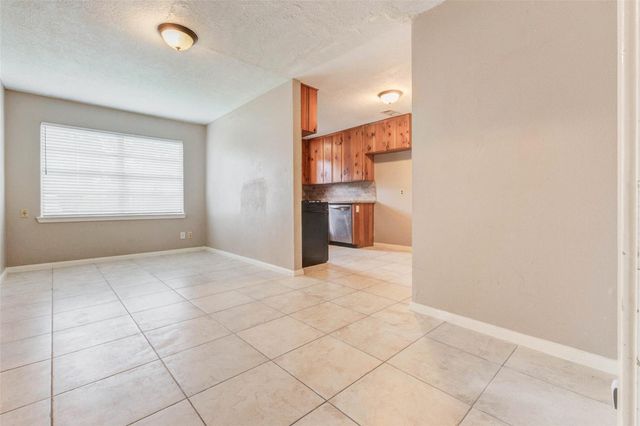 411 Burke, Pasadena, TX 77506