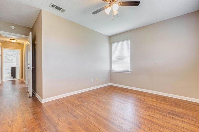 411 Burke, Pasadena, TX 77506