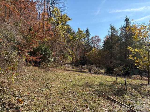 276 Cedar Creek Road, Black Mountain, NC 28711