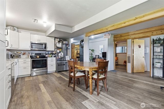 1058 Burnt Ridge Road, Onalaska, WA 98570