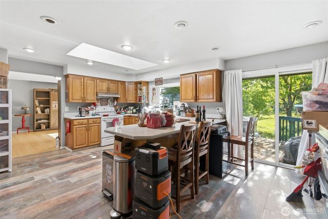 1058 Burnt Ridge Road, Onalaska, WA 98570