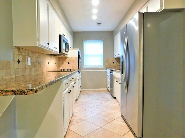 126 Bluebonnet Drive, Highland Village, TX 75077