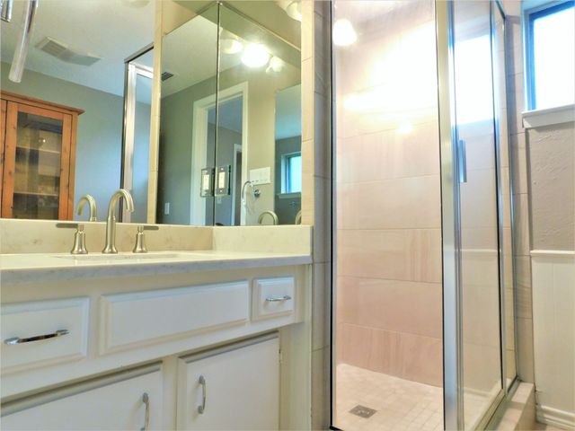 126 Bluebonnet Drive, Highland Village, TX 75077