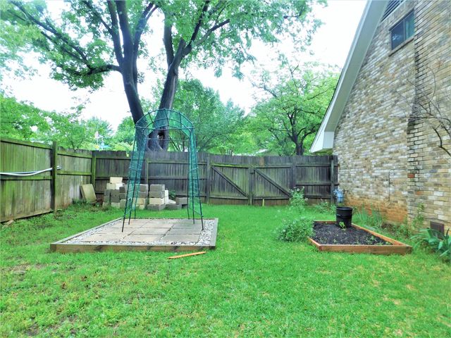 126 Bluebonnet Drive, Highland Village, TX 75077