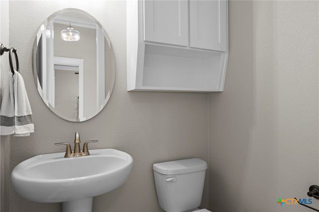 8538 Spring Creek Loop, Salado, TX 76571