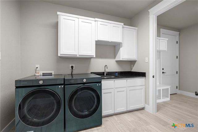 8538 Spring Creek Loop, Salado, TX 76571