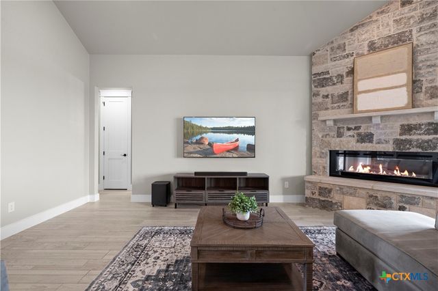 8538 Spring Creek Loop, Salado, TX 76571