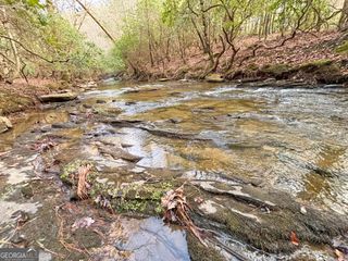 5AC LoveJoy Lane, Talking Rock, GA 30175