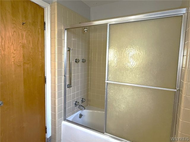 3840 Macklem Avenue, Niagara Falls, NY 14305