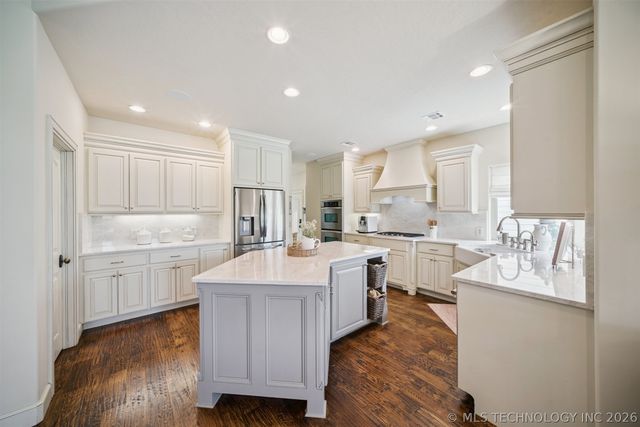 9854 N 145th East Avenue, Owasso, OK 74055