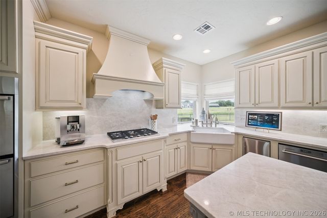 9854 N 145th East Avenue, Owasso, OK 74055