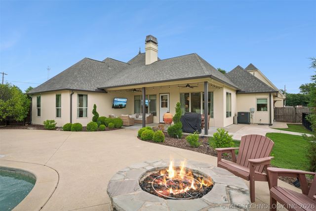9854 N 145th East Avenue, Owasso, OK 74055