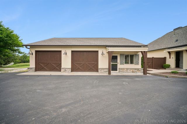 9854 N 145th East Avenue, Owasso, OK 74055