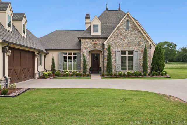 9854 N 145th East Avenue, Owasso, OK 74055