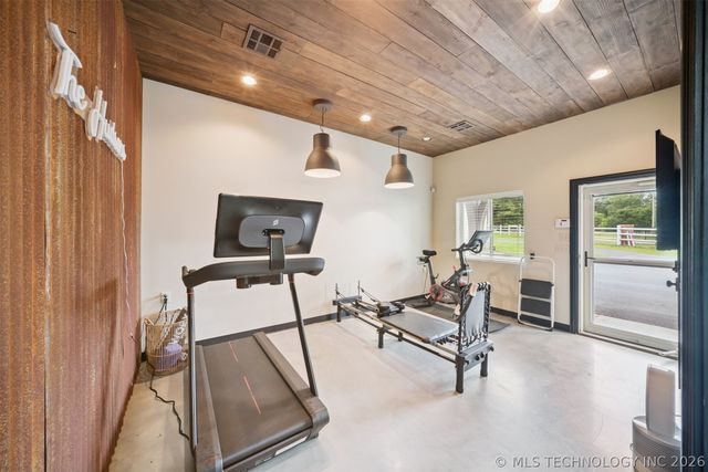 9854 N 145th East Avenue, Owasso, OK 74055
