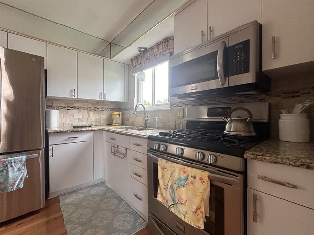 43694 Emrick Drive, Canton, MI 48187