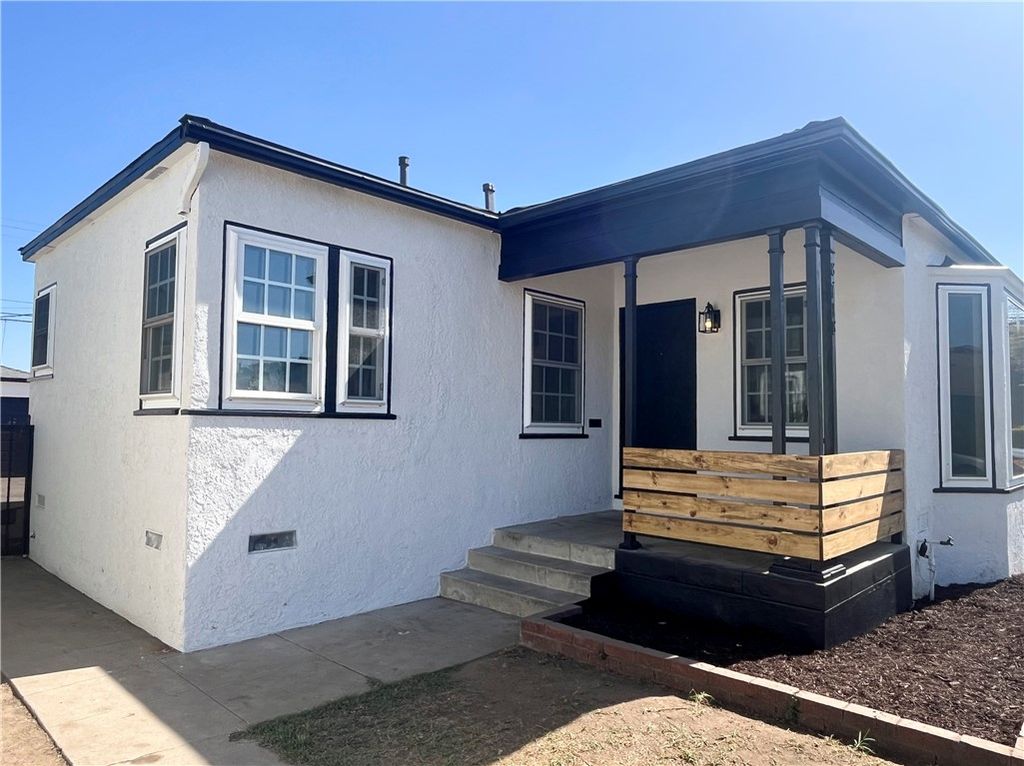 8718 Cimarron Street, Los Angeles, CA 90047 — photo 2