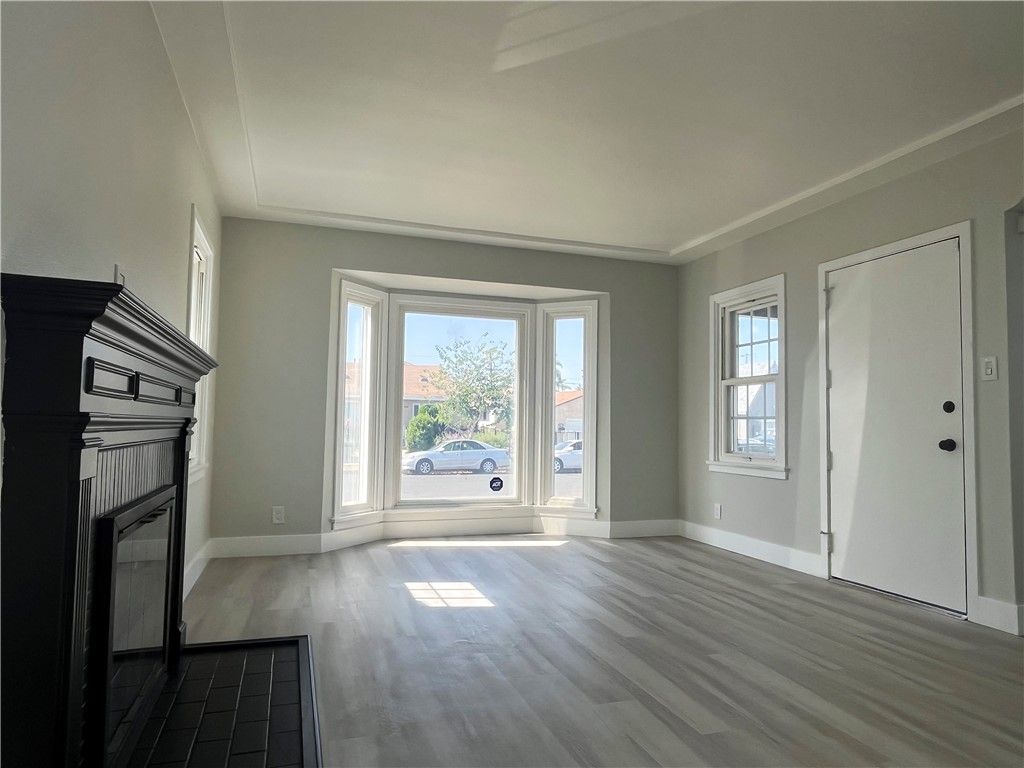 8718 Cimarron Street, Los Angeles, CA 90047 — photo 5