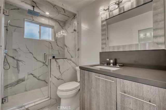 20516 Clark Street, Woodland Hills, CA 91367